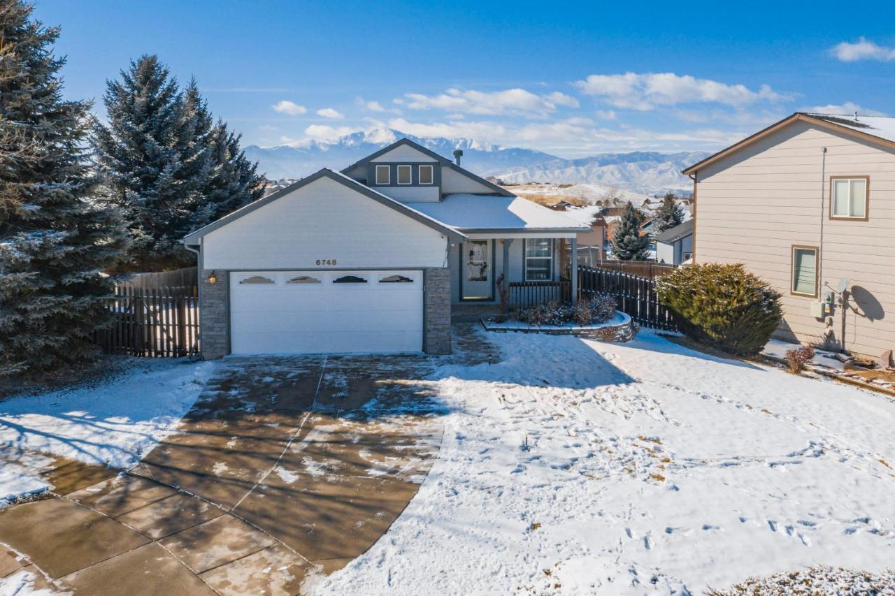 Cozy 4Br House With Peak Views In Colorado Springs Βίλα Εξωτερικό φωτογραφία